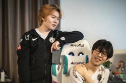 雷速体育网页版-C9绝杀FPX，ShowMaker团战一打五半决赛2:0（洛杉矶）