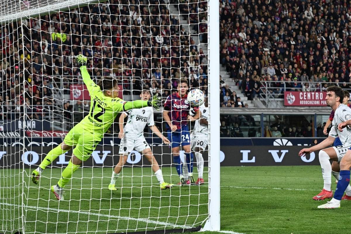 关于博洛尼亚主场大胜,成功躲开降级区的信息 关于博洛尼亚主场大胜,成功躲开降级区的信息