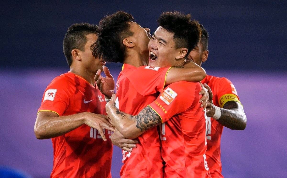 广州恒大对抗申花,高潮迭起 广州恒大对抗申花,高潮迭起