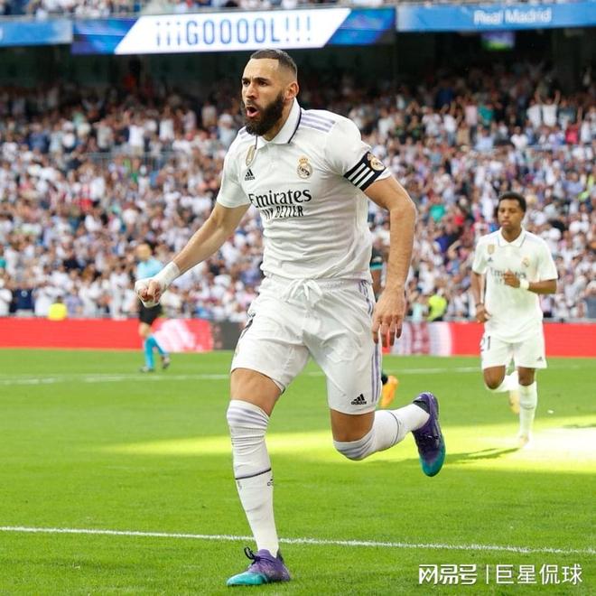 韩国险胜曼城，本泽马惊艳世界的简单介绍