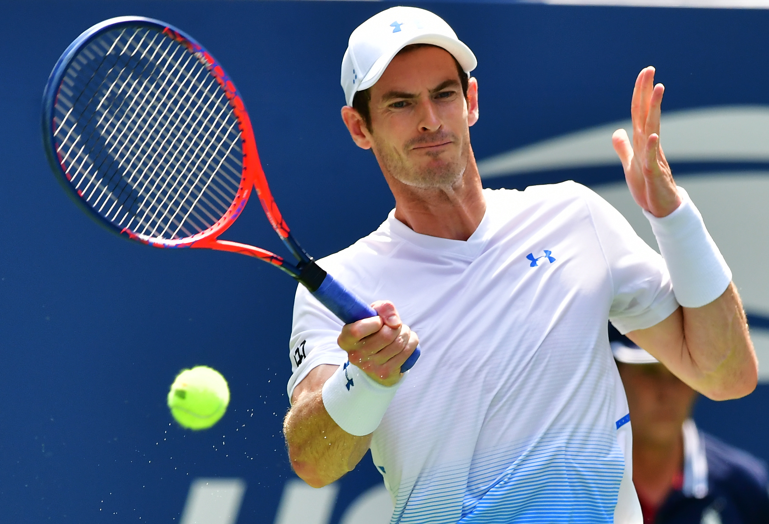 西班牙网球队险胜世界网球队，穆雷惊艳世界的简单介绍