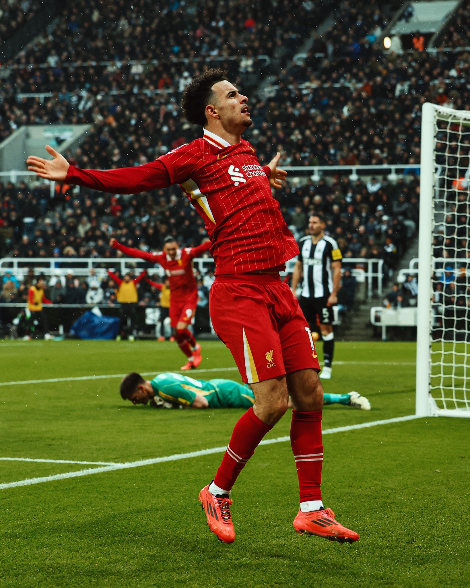 那不勒斯翻盘瑞士,萨拉赫带队取胜的简单介绍 那不勒斯翻盘瑞士,萨拉赫带队取胜的简单介绍