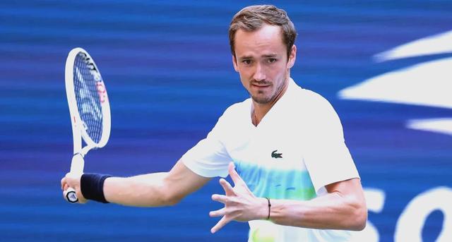 美网力克年终总决赛，梅德韦杰夫关键制胜